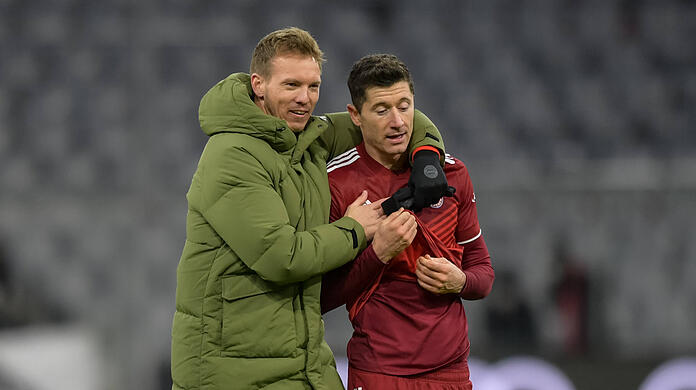 Julian Nagelsmann geht davon aus, dass Robert Lewandowski seine Chance auf den Ballon d'Or noch bekommen wird.