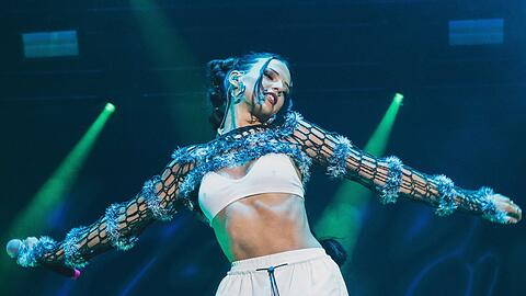 Nina Chuba freute sich beim Puls Open Air über ihre erste Show als Festival-Headlinerin.