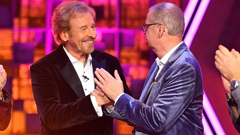 Günther Jauch verabschiedete Thomas Gottschalk (l.) in der Samstagsabendshow "Denn sie wissen nicht, was passiert". Günther Jauch verabschiedete Thomas Gottschalk (l.) in der Samstagsabendshow "Denn sie wissen nicht, was passiert".