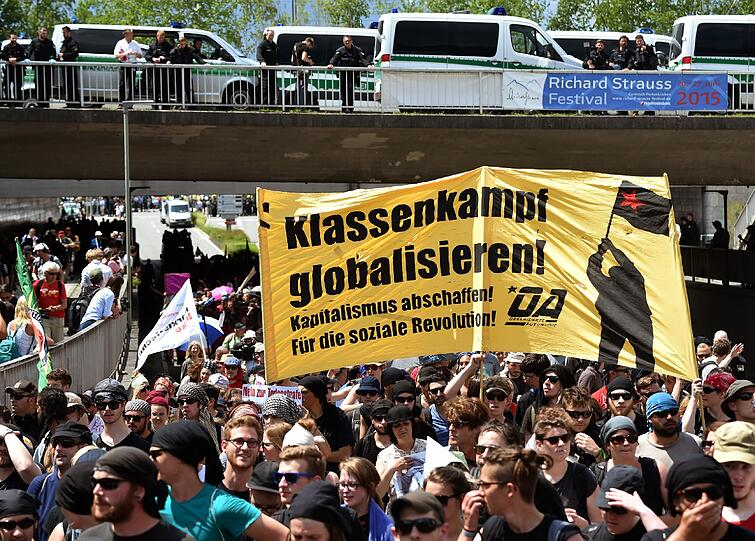 Die Bilder von der Demonstration in Garmisch.