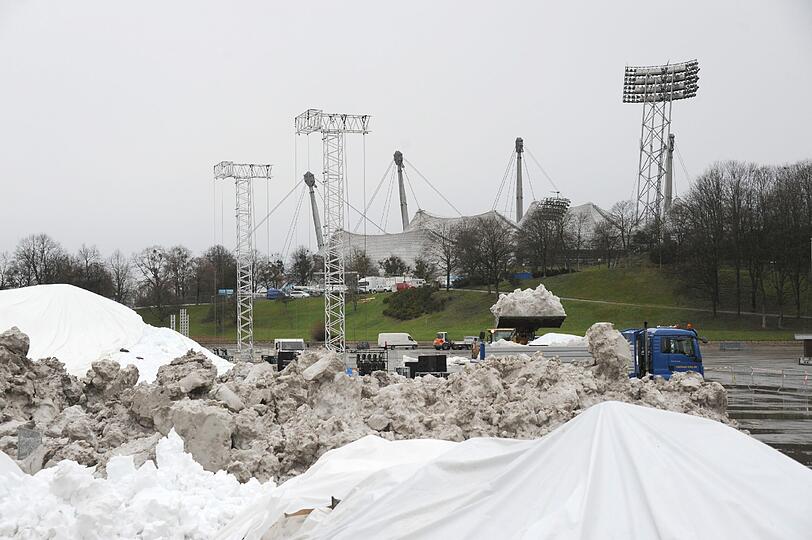 Der Kampf um den Schnee auf dem Olympiaberg.