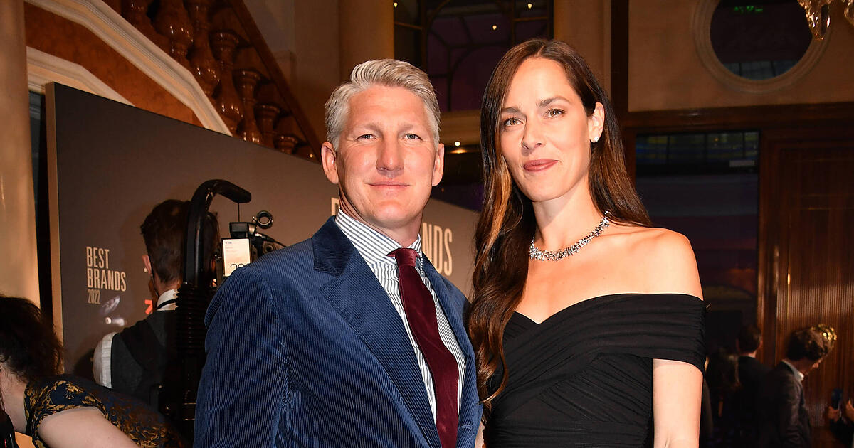 F-r-alle-sichtbar-Ana-Ivanovic-schlie-t-Bastian-Schweinsteiger-knallhart-aus