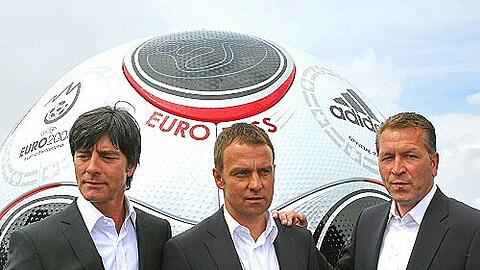 Bereit zu großen Taten: Das Trainerteam des DFB
