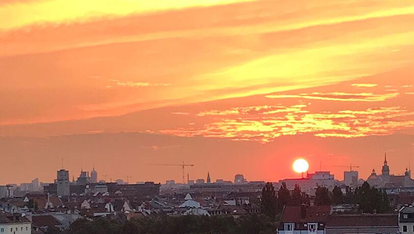 Eine echte Wow-Aussicht bietet die Dachterrasse. Eine echte Wow-Aussicht bietet die Dachterrasse.