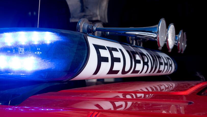 Die Feuerwehr löschte den Brand laut Polizei schnell. (Symbolbild)