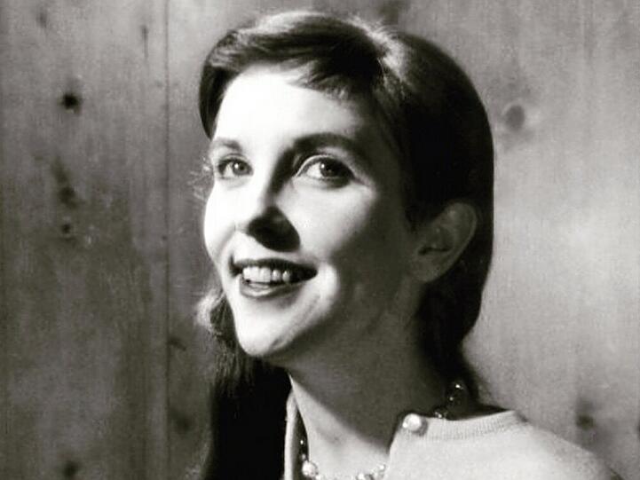 Von wann genau die Aufnahme der jugendlichen Anne Meara stammt, verriet Ben Stiller nicht