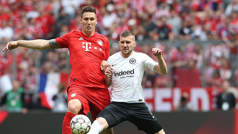 Niklas Süle, Note 2: Sehr aufmerksam in den Duellen mit Rebic, wie etwa in der 14. Minute, als er dem Stürmer geschickt den Ball ablief und anschließend gefoult wurde. Bayerns junger Abwehrchef beendete die Saison mit einer ganz soliden Leistung.