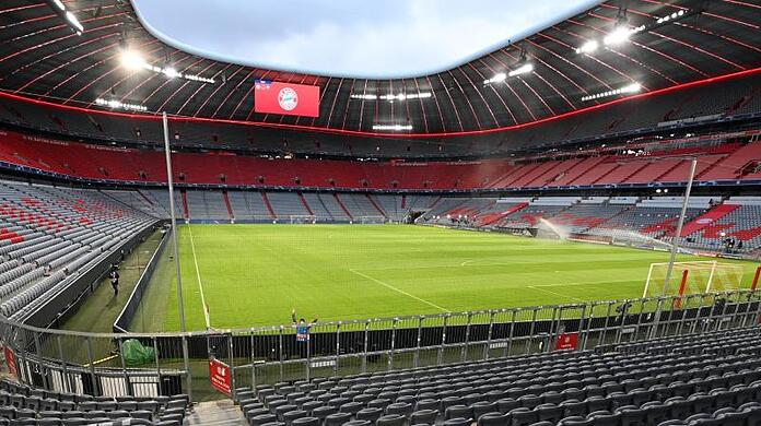 Die Bayern stellen ihren Kader für die kommende Saison offiziell in der Allianz Arena vor – vor Fans. (Archivbild)
