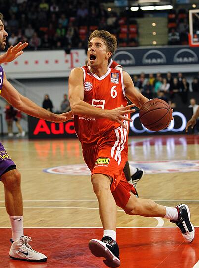 Hammerspiel der FC Bayern Basketballer: Das Team von Trainer Dirk Bauermann gewann am Samstagabend gegen Phoenix Hagen mit 100:81 und feierte damit den vierten Sieg in Serie. Die besten Bilder.