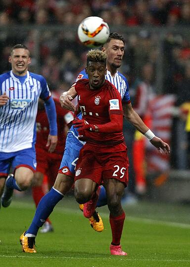 Kingsley Coman, Note 4: Schwächster Bayern-Spieler. Wirkte nicht ganz fit, sein rechtes Knie war bandagiert. Musste für Thiago raus.