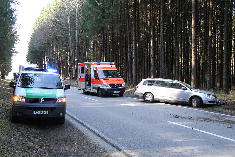 Crash bei Palling: Betrunkener Fahrer kracht in den Gegenverkehr