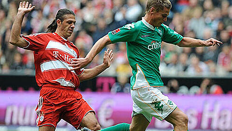 Das alte Nord-Süd-Duell: Hier Martin Demichelis gegen Markus Rosenberg beim Bundesligaspiel 2008.