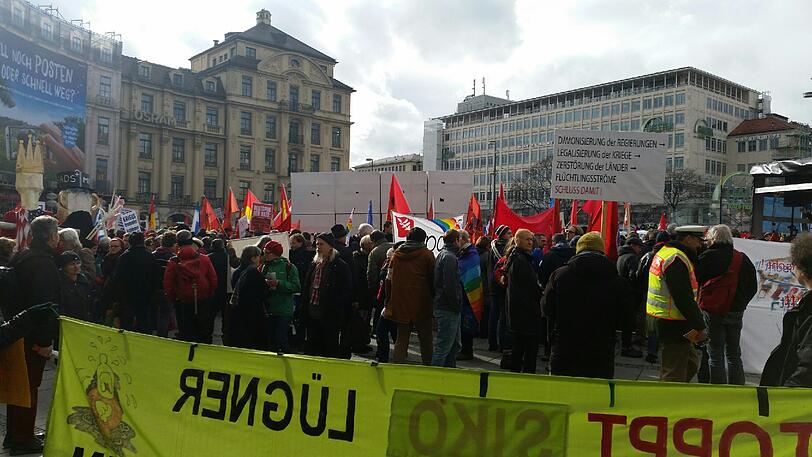 Die Bilder zur Demonstration gegen die Sicherheitskonferenz in München...