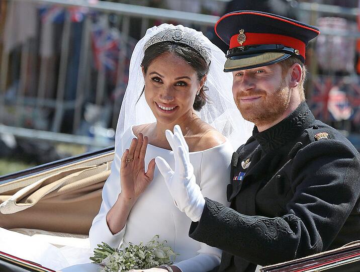Sie sind so glücklich: Meghan Markle und Prinz Harry fahren Kutsche