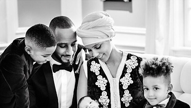Alicia Keys mit ihren vier Männern Alicia Keys mit ihren vier Männern