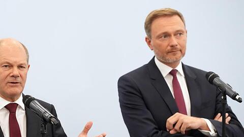 Der mögliche neue Kanzler Olaf Scholz (l) - und sein künftiger Finanzminister und Amtsnachfolger Christian Lindner?.