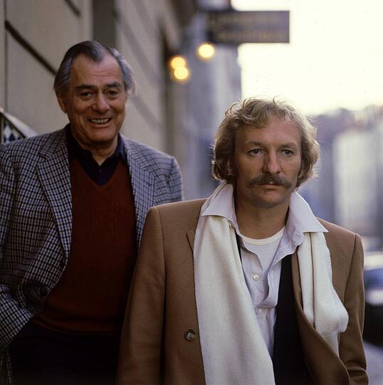 Franz Xaver Kroetz (r.) in seiner Rolle als "Baby Schimmerlos" in der Serie "Kir Royal". Franz Xaver Kroetz (r.) in seiner Rolle als "Baby Schimmerlos" in der Serie "Kir Royal".