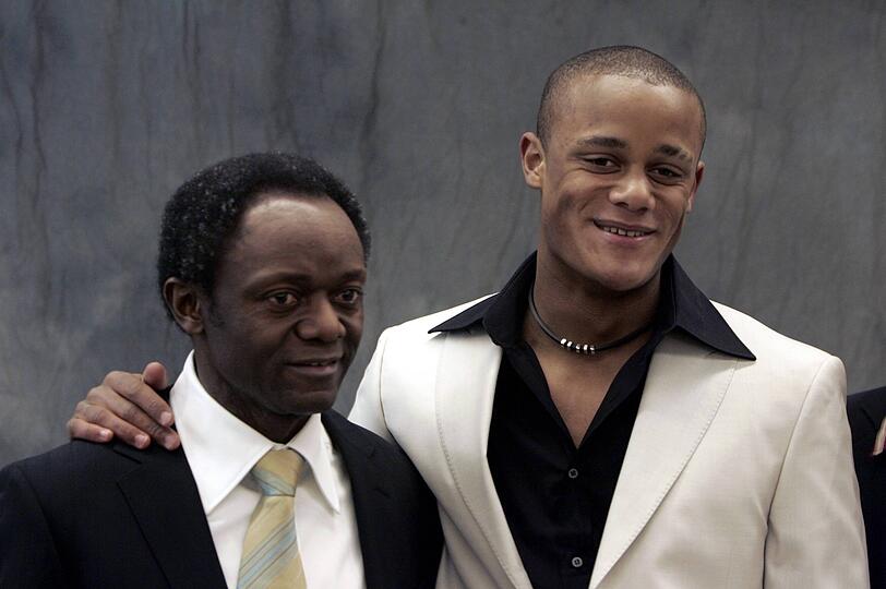 Vater Pierre neben dem jungen Vincent Kompany. Vater Pierre neben dem jungen Vincent Kompany.