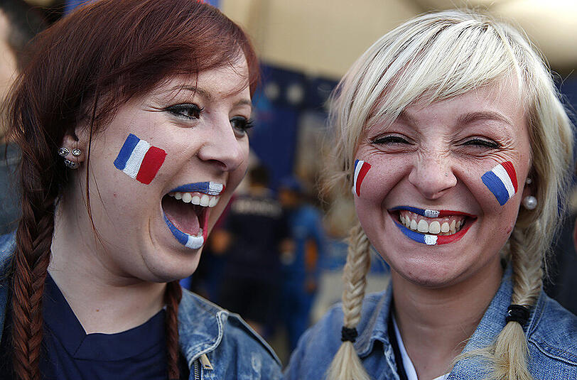 Es gibt nicht nur das hässliche Fan-Gesicht dieser Euro 2016. Sondern auch das schöne und kuriose. Sehen Sie hier die Bilder in unserer Galerie.
