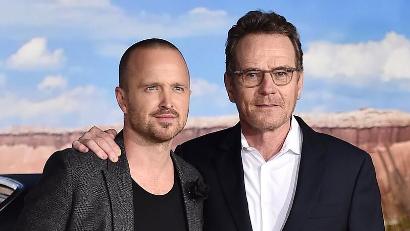 Bryan Cranston (r.) und Aaron Paul kehrten für den Super Bowl in ihre "Breaking Bad"-Rollen zurück.
