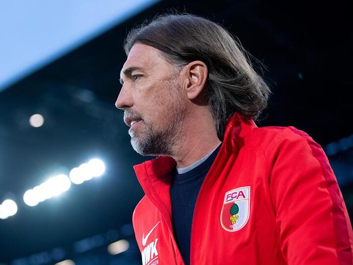 Kann sich eine Rückkehr von Martin Hinteregger vorstellen: Augsburg-Coach Martin Schmidt.