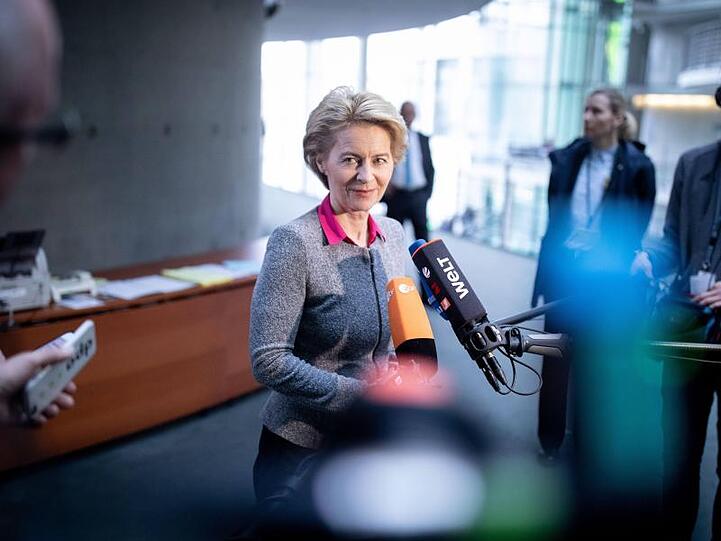 Soll 2020 weniger Geld für die Bundeswehr bekommen als von ihr gewünscht: Verteidigungsministerin Ursula von der Leyen. Foto. Kay Nietfeld