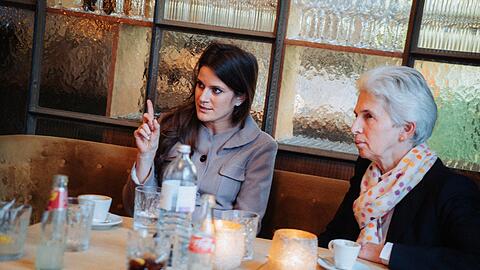 Susanne Seehofer und Marie-Agnes Strack-Zimmermann beim AZ-Interview.