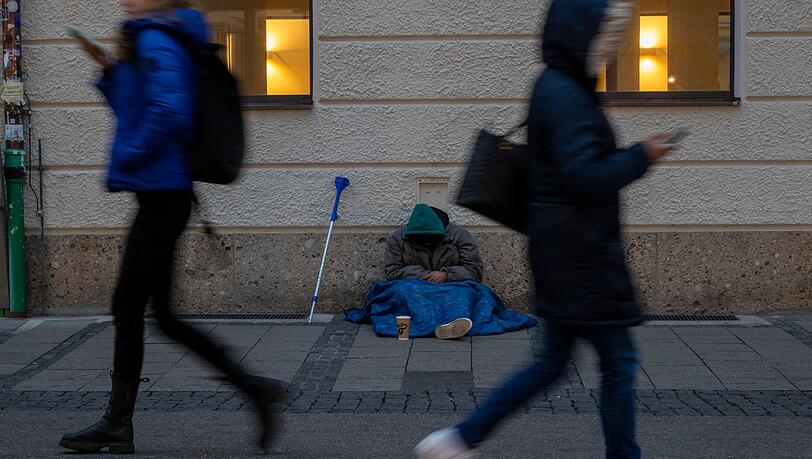 Ein Obdachloser in München. (Symbolbild) Ein Obdachloser in München. (Symbolbild)
