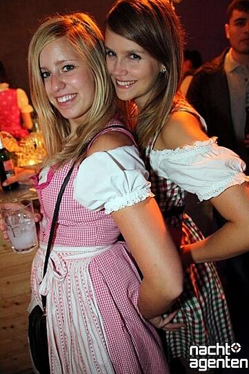 Der Wiesnmarathon am Freitag im neuraum: 16 Tage Wiesn, 16 Tage Party ist das Motto: 
Mehr Bilder gibt's auf www.nachtagenten.de