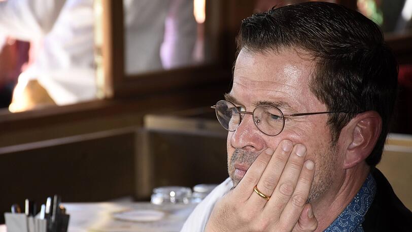 Galt einst als große Hoffnung der CSU: Karl-Theodor zu Guttenberg – hier ganz nachdenklich in Käfers Wiesn-Schänke auf dem Oktoberfest 2018 Galt einst als große Hoffnung der CSU: Karl-Theodor zu Guttenberg – hier ganz nachdenklich in Käfers Wiesn-Schänke auf dem Oktoberfest 2018