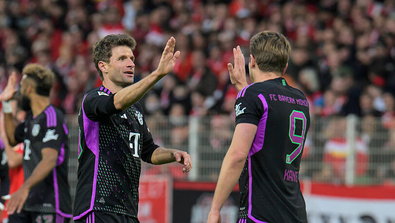 Thomas Müller (l.) schnürte gegen Union Berlin einen Doppelpack.