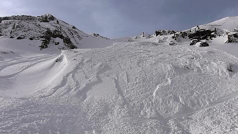 In diesem Winter gibt es ungew&ouml;hnlich viele Lawinen wie hier in Tirol. (Archivbild)