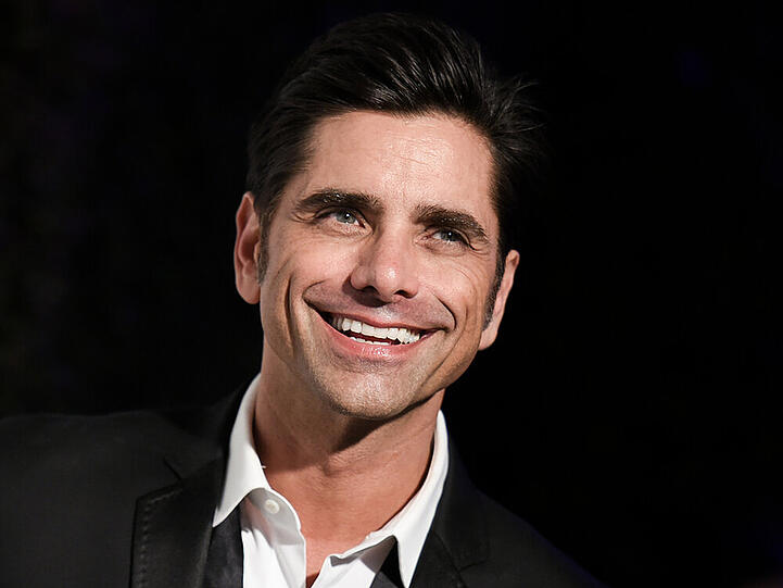 John Stamos hat nach überstandenem Entzug wieder gut lachen