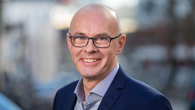 Michael Werner-Boelz ist Bezirksbürgermeister in Hamburg und kennt München gut - denn er ist Löwen-Fan.