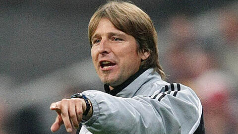 Bläst mutig zur Attacke, weiß aber auch, dass er am Montag gegen Duisburg unbedingt gewinnen muss: Club-Trainer Michael Oenning, der immer noch auf seinen ersten Erfolg wartet.