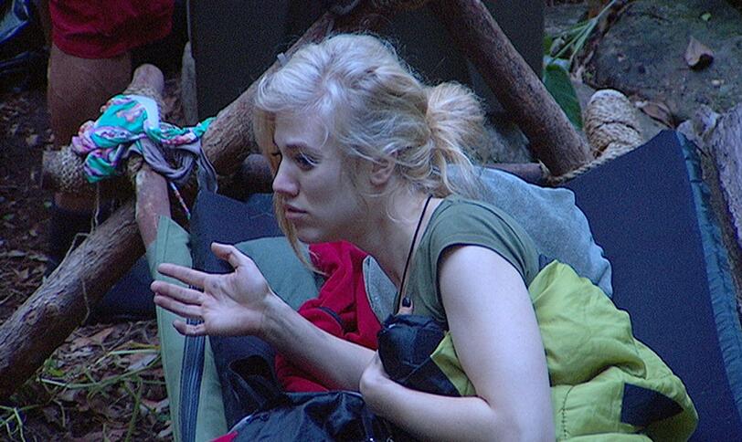 Larissa Marolt bringt schon am Morgen alle Camper auf die Palme.