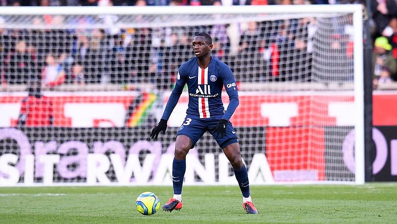 Europaweit begehrt, doch der FC Bayern bekommt den Zuschlag: Defensivtalent Tanguy Kouassi (18) von Paris Saint-Germain.