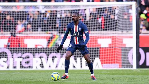 Europaweit begehrt, doch der FC Bayern bekommt den Zuschlag: Defensivtalent Tanguy Kouassi (18) von Paris Saint-Germain.
