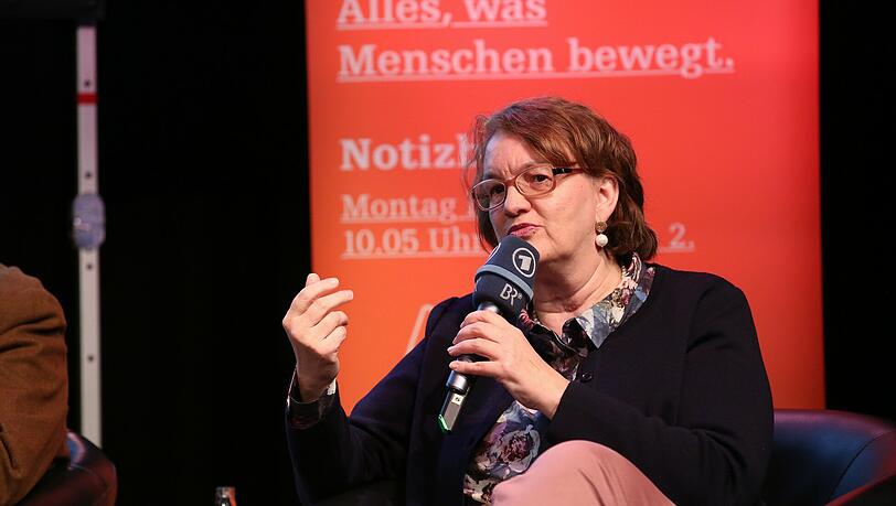 Christine Strobl, Münchner Bürgermeisterin: „In Krankenhäuser ist Essen aus artgerechter Haltung schwierig. Bei den Pflegesätzen spüren wir leider alle zehn Cent.“ Christine Strobl, Münchner Bürgermeisterin: „In Krankenhäuser ist Essen aus artgerechter Haltung schwierig. Bei den Pflegesätzen spüren wir leider alle zehn Cent.“