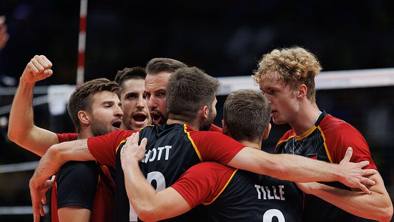 Die deutschen Volleyballer sind bei Olympia in Paris dabei.