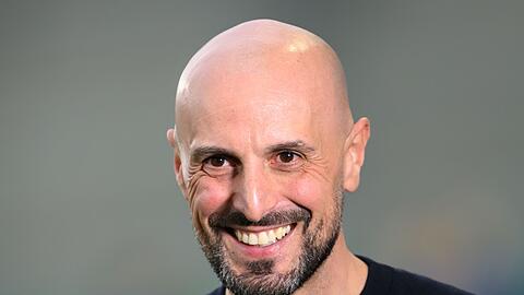 U21-Trainer Antonio Di Salvo hat seinen Vertrag verlängert.