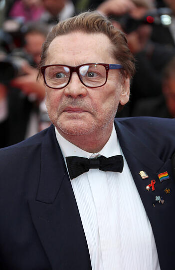 Ebenfalls eine Film-Ikone war Helmut Berger. Das Enfant terrible schied 2023 aus dem Leben.