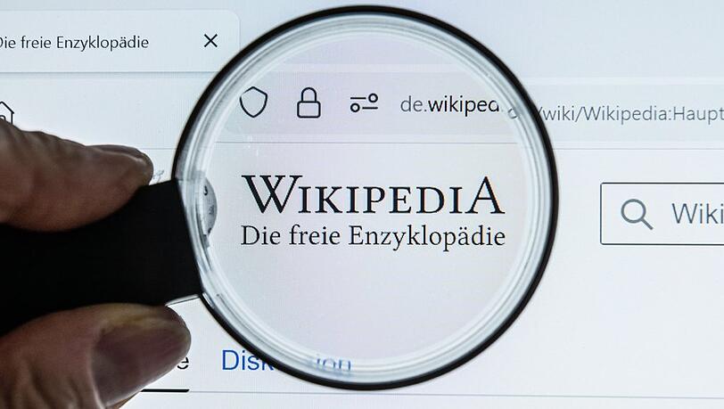 Die Wikipedia wird 25 Jahre alt. Die Wikipedia wird 25 Jahre alt.
