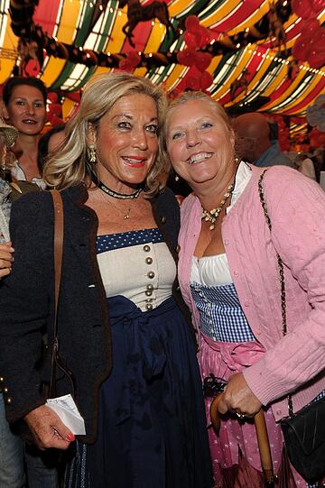 Regine Sixt's Damenwiesn: Die Münchner Lady-Elite trifft sich im Hippdrom. Die Bilder