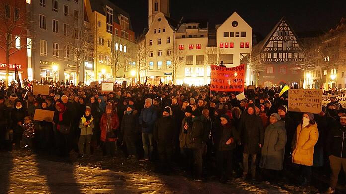 Auch in Jena folgten viele Menschen dem Aufruf zur Teilnahme an einer Demonstration gegen Rechtsextremismus.