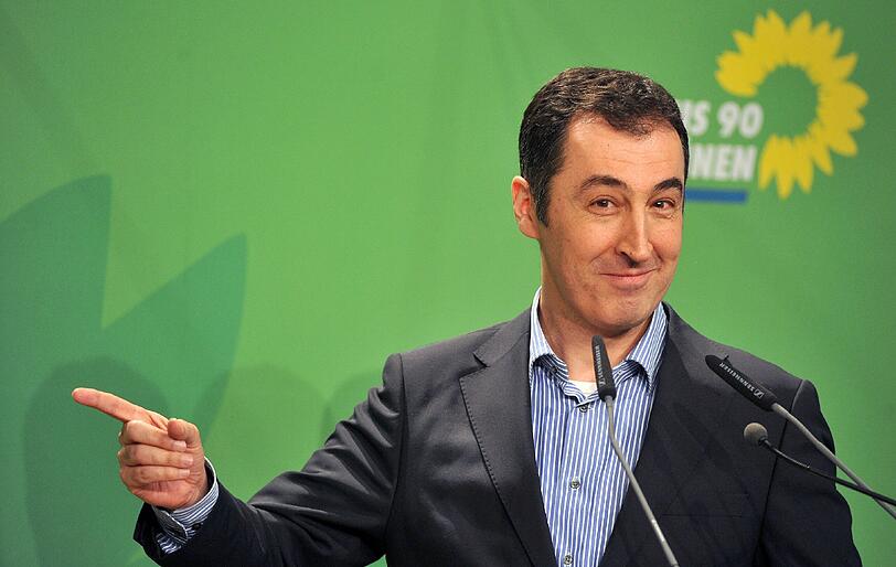 Ernstere Töne kamen vom Grünen-Bundesvorsitzende Cem Özdemir: «Die eigentlichen Probleme haben nicht wir. Die eigentlichen Probleme haben die Bürgermeister in Libanon, die Bürgermeister in Jordanien, die Bürgermeister im Osten der Türkei. Die würden sich die Probleme, die wir hier haben, wünschen.»