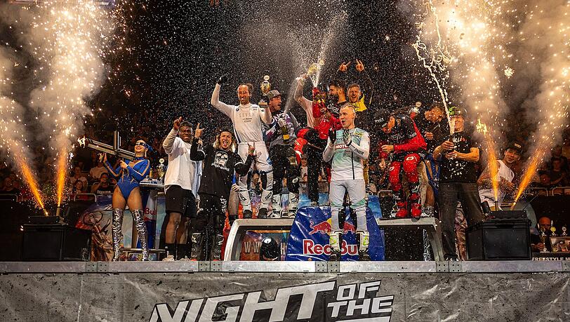 NIGHT OF THE JUMPS: Freestyle MX World Tour Championship.