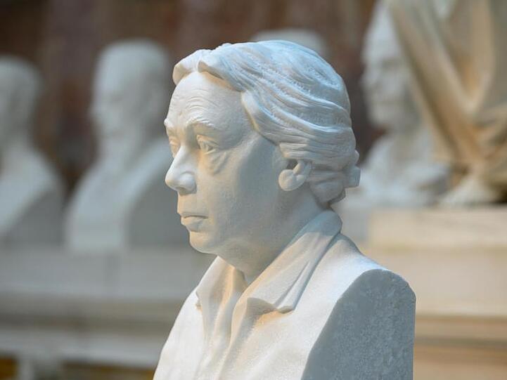 Die Büste der Künstlerin Käthe Kollwitz (1867-1945) in der Walhalla.