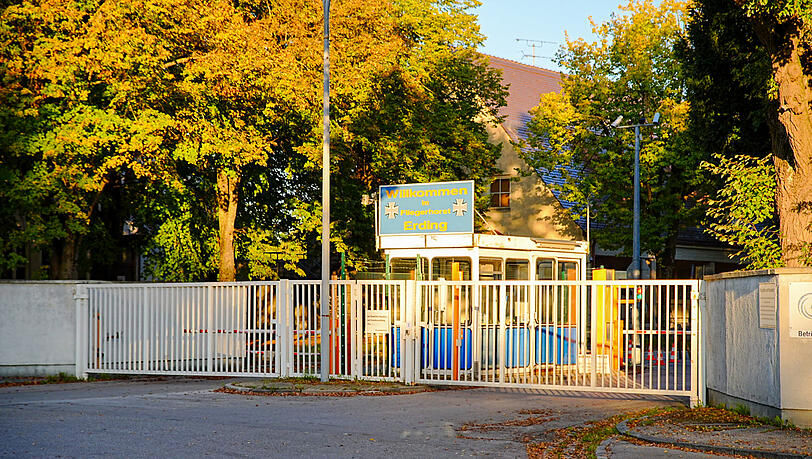 Eingangstor des Fliegerhorst der Bundeswehr in Erding. Eingangstor des Fliegerhorst der Bundeswehr in Erding.