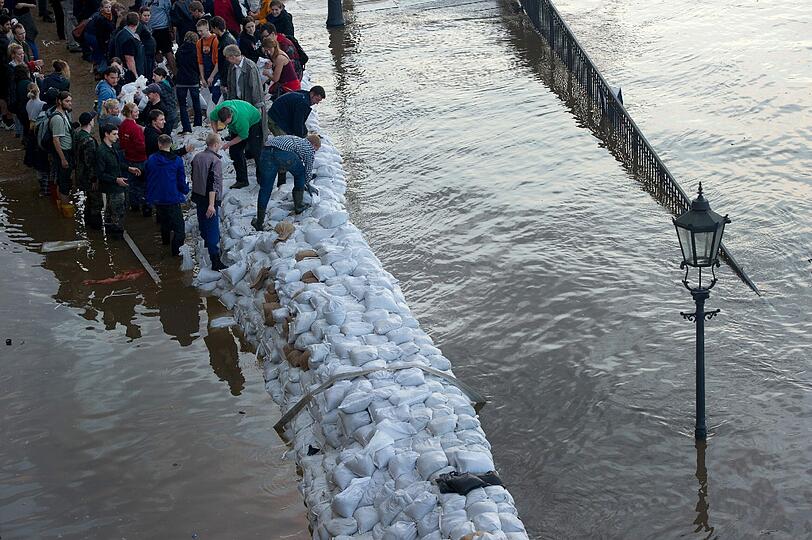 Jetzt hat es Dresden erwischt: Der Pegel der Elbe ist stark gestiegen. Sehen sie hier die Bilder.